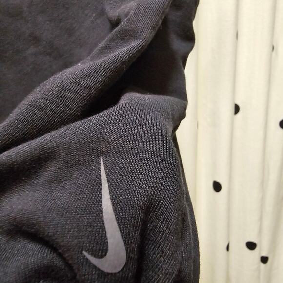 Nike black activewear crop tank top drawstring waist Large sleeveless athleisure - Picture 2 of 6